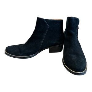 White Mountain Suede Ankle Boots Black Size 8M Side Zip Block Heel